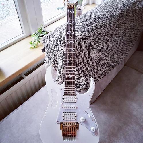 Ibanez JEM7VWH Steve Vai Team J. Craft White 2008 Mint, Muziek en Instrumenten, Snaarinstrumenten | Gitaren | Elektrisch, Zo goed als nieuw
