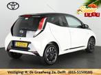 Toyota Aygo 1.0 VVT-i X-Play Bi-Tone | Airco | Camera | Priv, Auto's, Voorwielaandrijving, Stof, Gebruikt, 4 stoelen