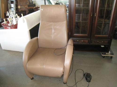 Gealux relaxfauteuil lichtbruin, elektrisch,, Huis en Inrichting, Fauteuils, Gebruikt
