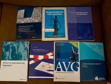 Bundel van 7 jurische studieboeken beschikbaar voor biedingen