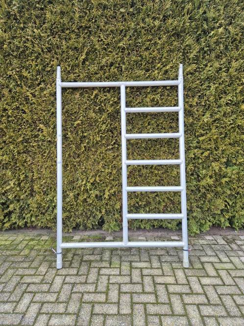 Doorloooframe boogframe stoepframe rolsteiger, Doe-het-zelf en Verbouw, Steigers, Gebruikt, Rolsteiger of Kamersteiger, 5 meter of hoger