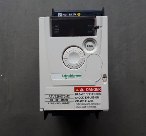 Schneider ATV12 frequentieregelaar 1~230V in, 0,75kW, Hobby en Vrije tijd, Elektronica-componenten, Nieuw, Ophalen of Verzenden