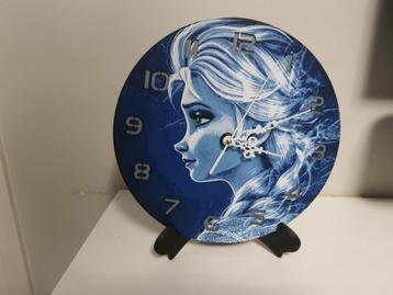mooie frozen elsa wandklok met muisstil uurwerk beschikbaar voor biedingen