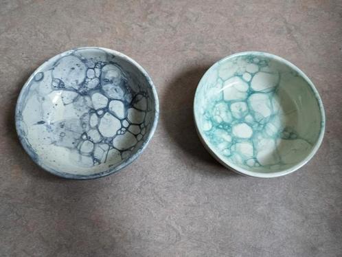 2x Bowls & Dishes Espuma blauw en groen, Huis en Inrichting, Keuken | Servies, Nieuw, Kom(men), Overige stijlen, Aardewerk, Ophalen of Verzenden