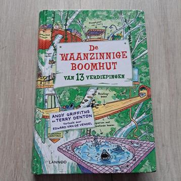 De Waanzinnige Boomhut van 13 Verdiepingen beschikbaar voor biedingen