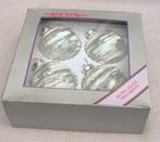 4 kerstballen van glas, Ophalen