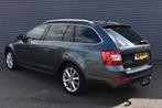 Skoda Octavia Combi 1.0 TSI Greentech Ambition Business, Auto's, Skoda, Te koop, Zilver of Grijs, Benzine, Gebruikt