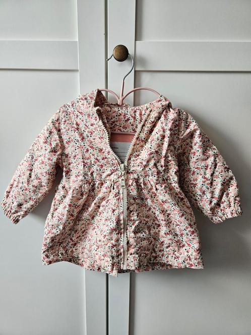 Zomerjasje meisje 68 stippenpakje 74 en mutsen, Kinderen en Baby's, Babykleding | Maat 68, Zo goed als nieuw, Meisje, Broekje