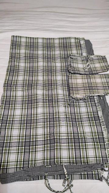 Reversible Duvet Cover and 2 Pillow Cases 240x220cm beschikbaar voor biedingen