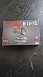 Exploding Kittens NSFW + Streaking Kittens Uitbreiding, Vijf spelers of meer, Ophalen of Verzenden, Zo goed als nieuw, Exploding Kittens