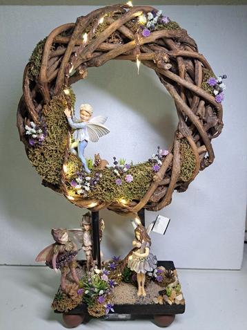 Tafereel flowerfairy's  beschikbaar voor biedingen