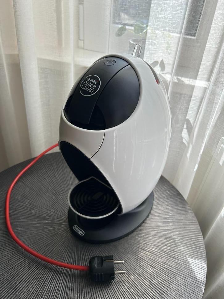 Dolce Gusto De’Longhi Jovia, Witgoed en Apparatuur, Koffiezetapparaten, Gebruikt, Koffiepads en cups, Koffiemachine, 4 tot 10 kopjes