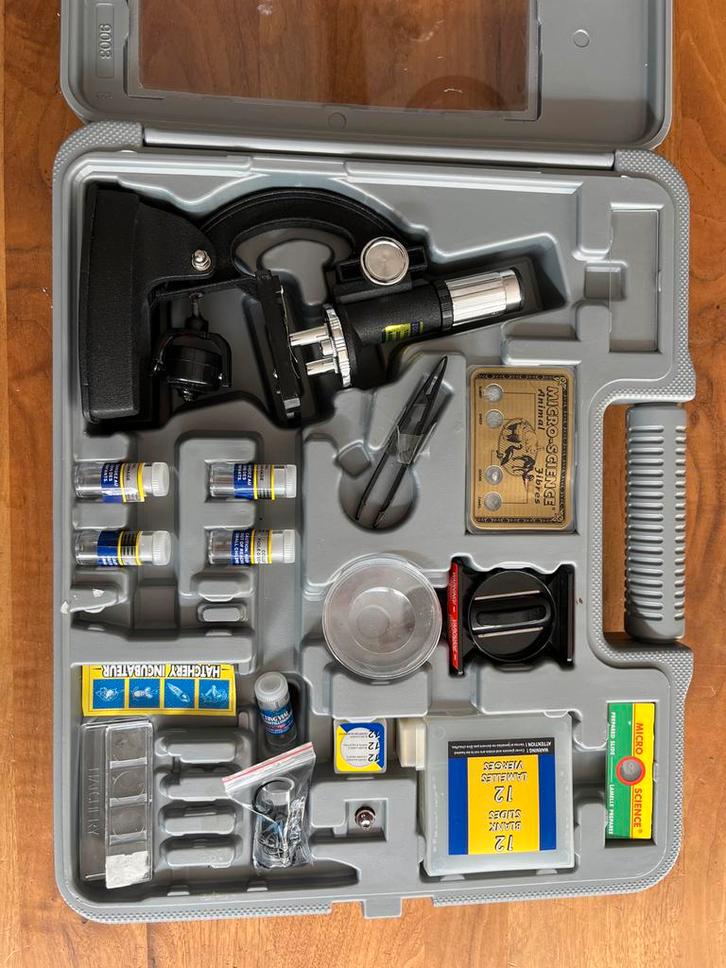 Microscoopset in Koffer - kinderen, Audio, Tv en Foto, Optische apparatuur | Microscopen, Gebruikt, Biologische microscoop, 1000x of meer