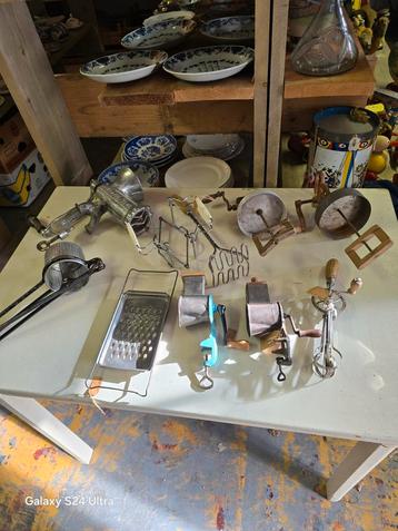 Keukengerei van Vroeger beschikbaar voor biedingen