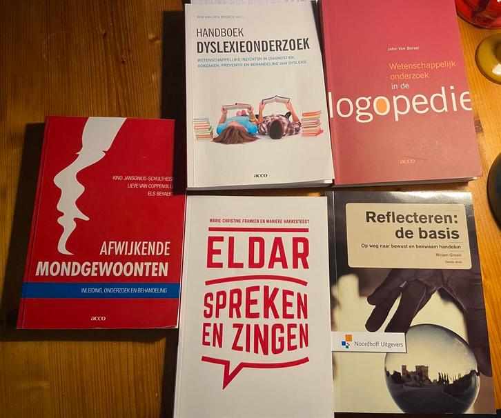 Boeken opleiding logopedie (Hanze), Boeken, Studieboeken en Cursussen, Zo goed als nieuw, HBO, Beta, Ophalen of Verzenden