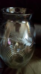 Glazen geslepen vaas, Huis en Inrichting, Overige kleuren, Ophalen of Verzenden, Minder dan 50 cm, Glas