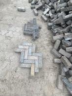 Gebruikte Betonnen Dikformaat Klinkers - Gevlamd, Tuin en Terras, Tegels en Klinkers, Gebruikt, Klinkers, Ophalen of Verzenden