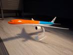 Vliegtuig model KLM 777-300ER orange livery, Ophalen of Verzenden, Zo goed als nieuw, 1:200 of kleiner, Overige merken