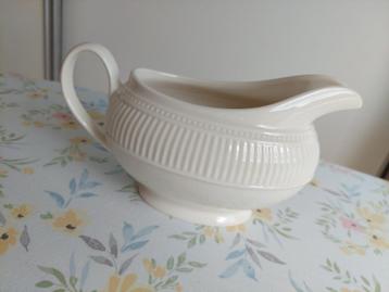 Wedgwood porseleinen sauskom "Windsor" beschikbaar voor biedingen