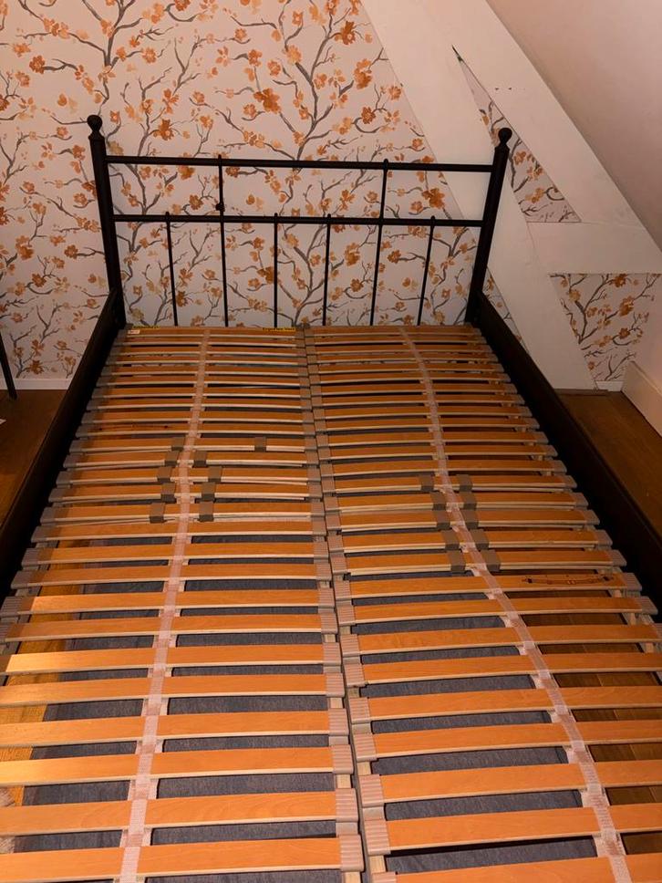 Bed Bern van Totaalbed 160x200, Huis en Inrichting, Slaapkamer | Bedden, Zo goed als nieuw, Twijfelaar, 160 cm, 200 cm, Metaal