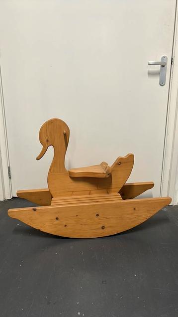 Blank houten hobbel zwaan. Degelijk. 30 mm dik massief hout beschikbaar voor biedingen