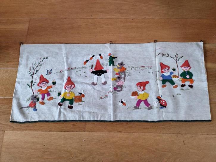 Vintage wandkleed jaren 70 met kaboutertafereel, Huis en Inrichting, Woonaccessoires | Wanddecoraties, Gebruikt, Ophalen of Verzenden