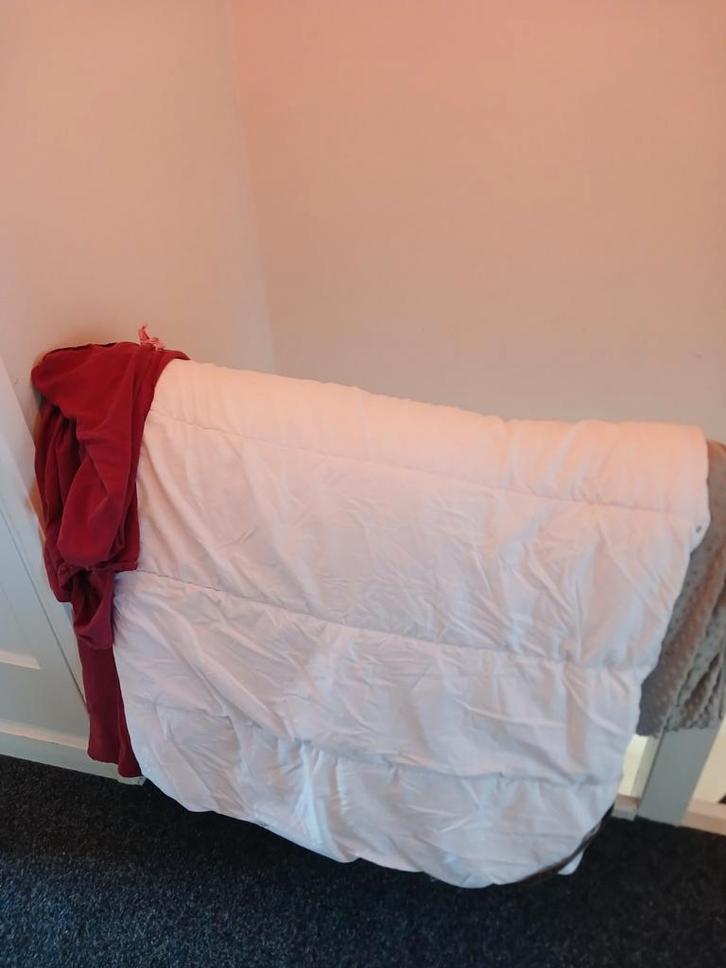 Groot 2-persoons dekbedset, Huis en Inrichting, Slaapkamer | Beddengoed, Gebruikt, Deken of Dekbed, Tweepersoons, Rood, Ophalen