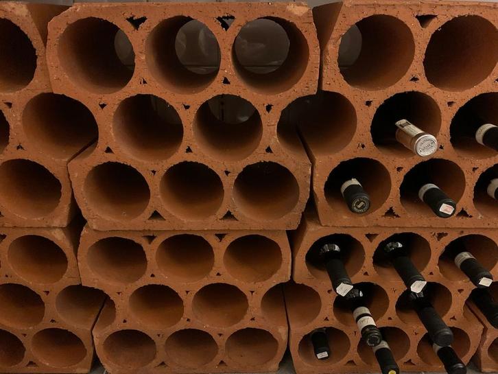 Origineel Stapelbaar Wijnrek - Steen - 75 Flessen, Huis en Inrichting, Woonaccessoires | Wijnrekken, Nieuw, 75 cm of meer, Overige materialen