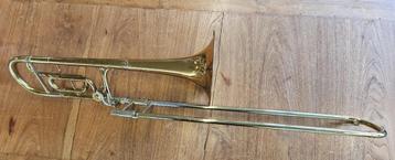 King 2104 4BF Large Bore Tenor Trombone m/ kwartvent. beschikbaar voor biedingen