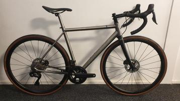 Van Nicholas Skeiron Framemaat 51, Titanium, Ultegra Di2 beschikbaar voor biedingen
