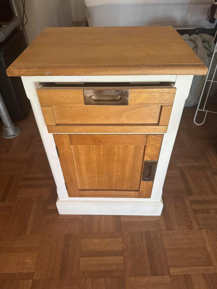 Nachtkastje hout 45x35x65, Huis en Inrichting, Slaapkamer | Nachtkastjes, Zo goed als nieuw, 55 tot 70 cm, Minder dan 45 cm, Ophalen