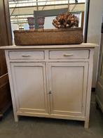 Brocante kast / commode / dressoir, Ophalen, Studio Larilo, Studiolarilo@gmail.com, Zo goed als nieuw