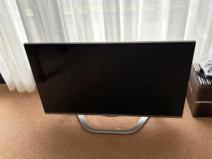 Televisie LG - 32inch - LCD/LED, Full HD, Audio, Tv en Foto, Televisies, Zo goed als nieuw, 80 tot 100 cm, LG, 50 Hz, Ophalen