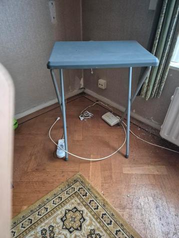 Opklapbaar camping tafeltje bijzettafeltje kindertafel beschikbaar voor biedingen