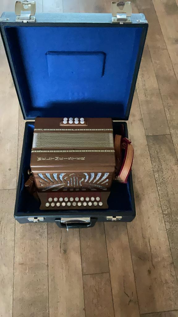Weltmeister GC, Muziek en Instrumenten, Accordeons, Zo goed als nieuw, Ophalen