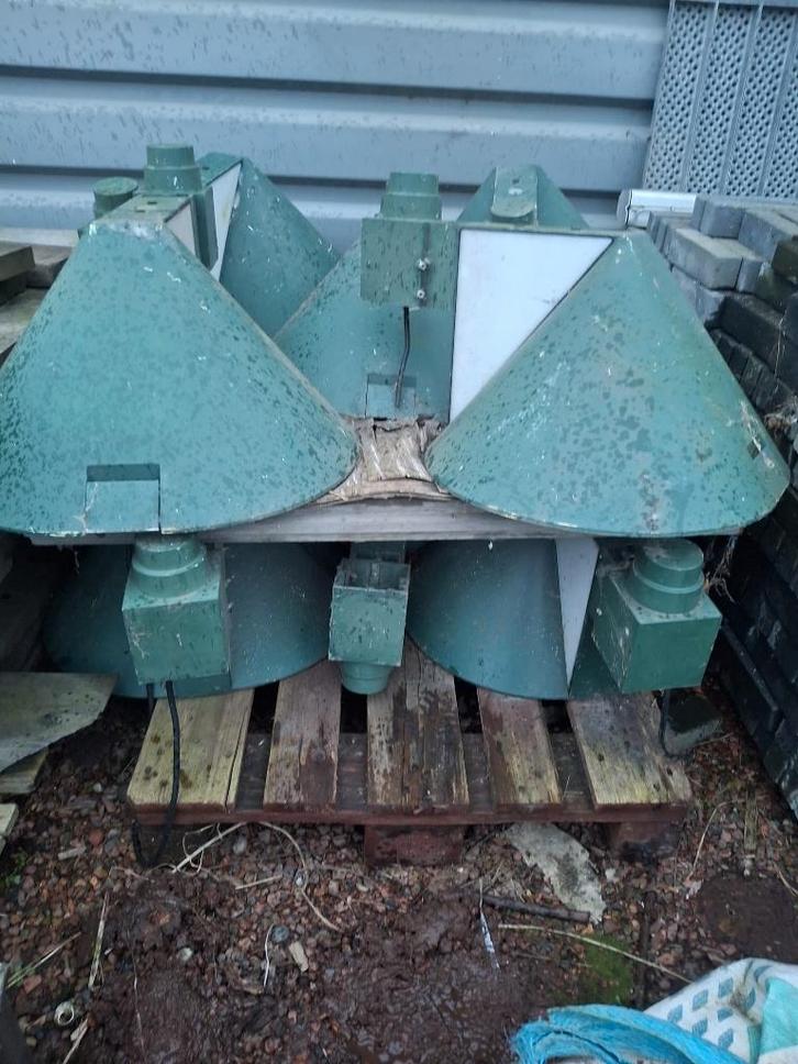 zuilen, verlichting, tennisbaan voor op een mini camping oid, Zakelijke goederen, Overige Zakelijke goederen, Ophalen of Verzenden