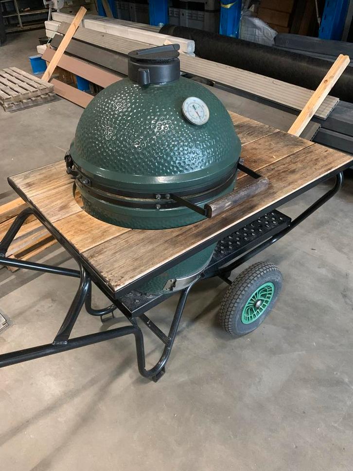 BGE Large met EggMover - Topstaat!, Tuin en Terras, Houtskoolbarbecues, Gebruikt, Met accessoires, Ophalen