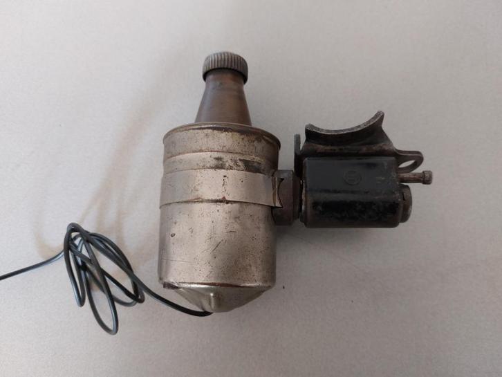 Oldtimer fietsdynamo van ROBERT BOSCH - jaren 1920 - Werkend, Fietsen en Brommers, Fietsen | Oldtimers, Jaren '20 of ouder, Ophalen of Verzenden