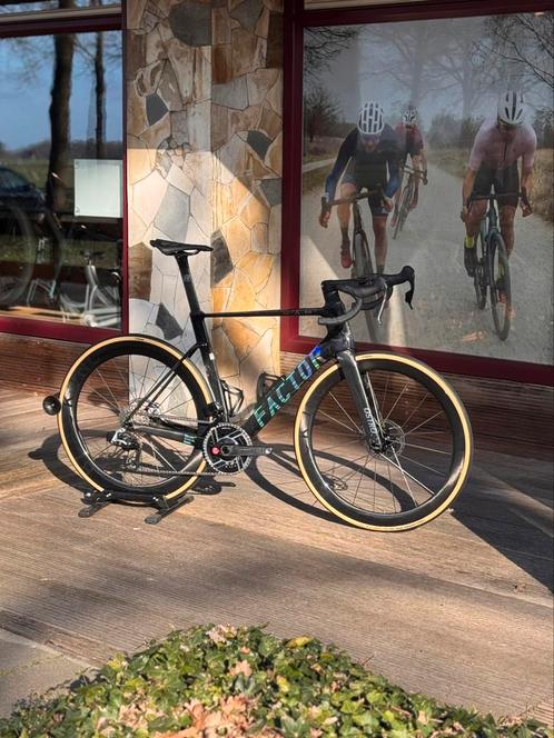Factor Ostro VAM 2.0 chrome Sram Red 56cm, Fietsen en Brommers, Fietsen | Racefietsen, Nieuw, Overige merken, Meer dan 20 versnellingen