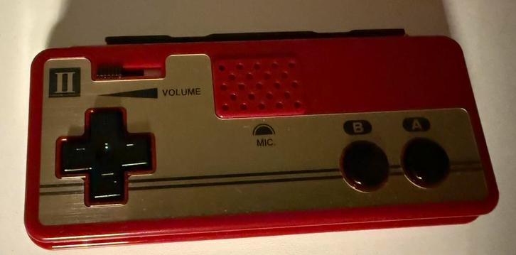 Nintendo Switch famicom retro Controller (Joy-Con), Telecommunicatie, Mobiele telefoons | Hoesjes en Frontjes | Apple iPhone, Zo goed als nieuw