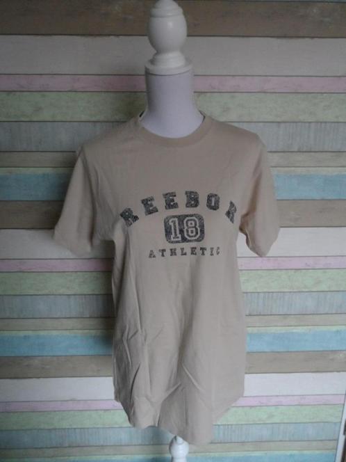 (SHIRT01) T-shirt - Beige Reebok shirt - maat S, Kleding | Heren, T-shirts, Nieuw, Maat 46 (S) of kleiner, Beige, Ophalen of Verzenden