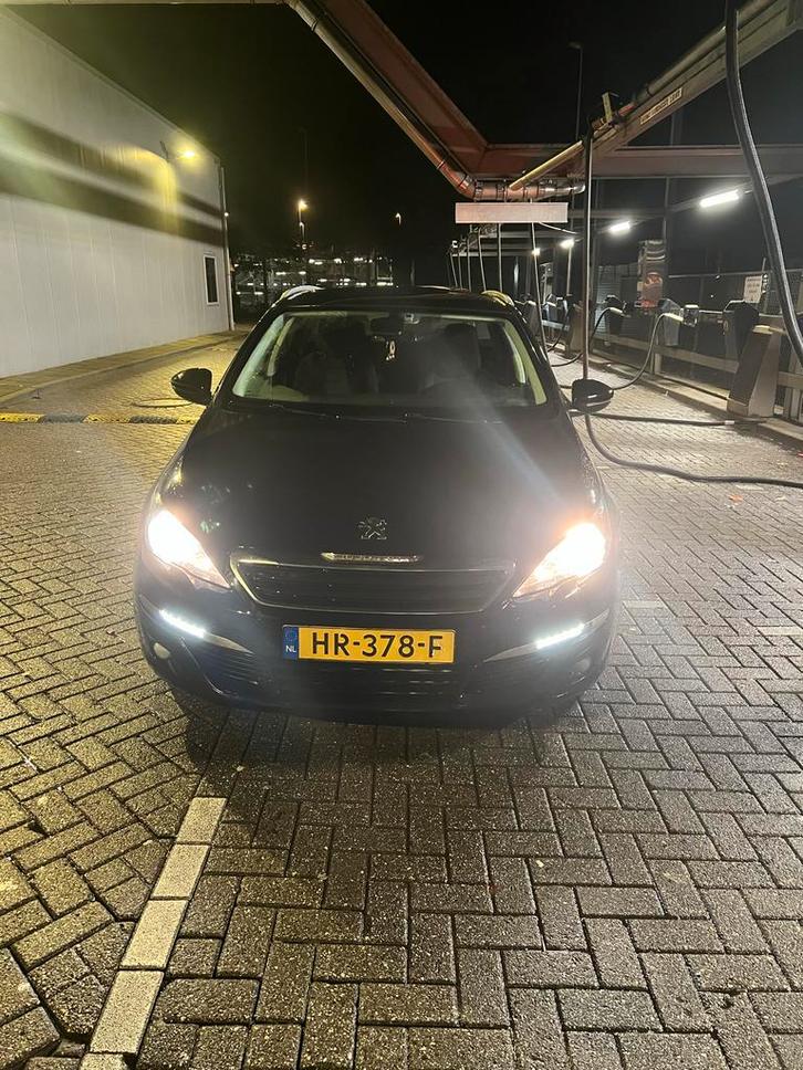 Peugeot 308 1.6 E-hdi 88 KW SW 2015 Zwart, Auto's, Peugeot, Diesel, A, Stationwagon, Handgeschakeld, Origineel Nederlands, Zwart