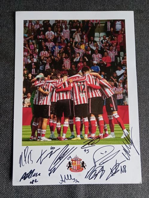 Grote gesigneerde 2024-2025 kaart van Sunderland AFC, Verzamelen, Sportartikelen en Voetbal, Nieuw, Spelerskaart, Buitenlandse clubs
