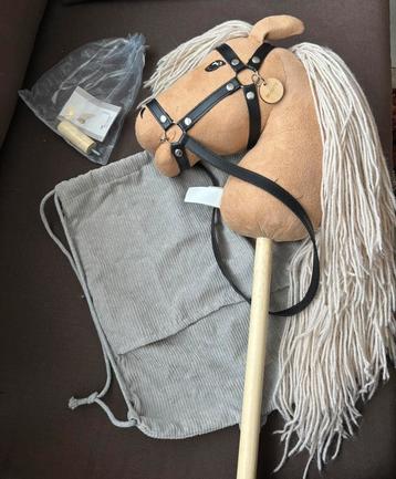 Stokpaard by Astrup en stokpaard van Sinterklaas tezamen beschikbaar voor biedingen