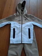 Nike tech fleece pak maat XS, Kleding | Heren, Sportkleding, Beige, Nike, Ophalen of Verzenden, Gedragen
