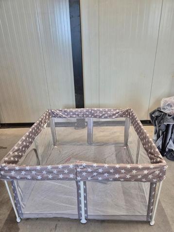 Lucellia inklapbare grondbox baby - 125x125x66cm Star beschikbaar voor biedingen