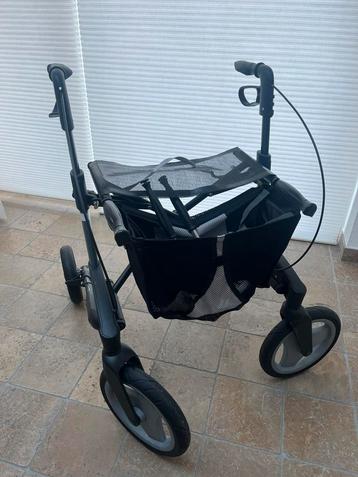 Mooie stevige lichte inklapbate rollator Topro beschikbaar voor biedingen