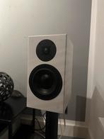 Totem Signature One Luidsprekers, Zo goed als nieuw, 60 tot 120 watt, Front, Rear of Stereo speakers, Ophalen
