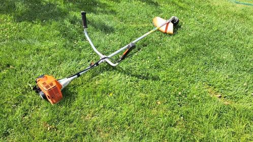 Stihl FS 80 bosmaaier/trimmer 1,25PK met tuig en draadkop, Tuin en Terras, Bosmaaiers, Gebruikt, Benzine, 30 tot 50 cm, Ophalen