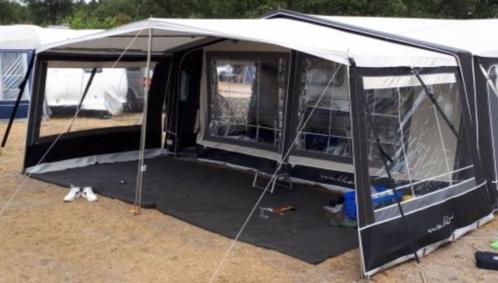 Weinig gebruikte  * Luifel merk Gerjak met  zijwanden *, Caravans en Kamperen, Tenten, tot en met 4, Zo goed als nieuw, Ophalen